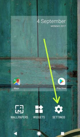 Android O होम स्क्रीन सेटिंग्स खोलने के लिए सेटिंग्स पर टैप करें