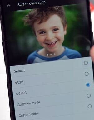 OnePlus 5T पर स्क्रीन कैलिब्रेशन कैसे बदलें